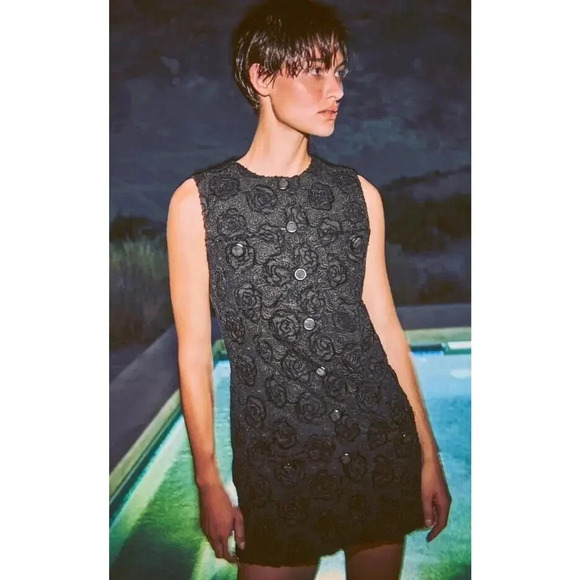 $699 Alexis Layla Embroidered Black Crew Neck Button Front Mini Dress Si…